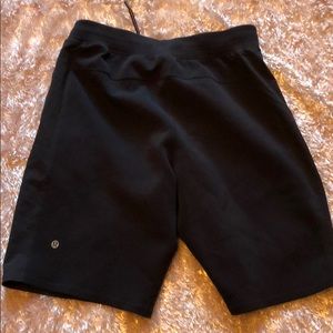 Lululemon windbreaker shorts